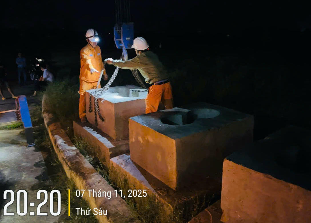 Vừa tới nơi, đã bắt tay ngay vào việc.