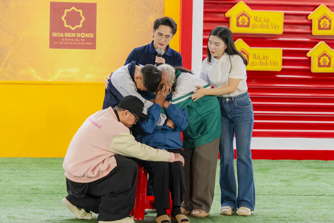 Những câu chuyện đầy nghị lực của các em nhỏ mồ côi tham gia chương trình khiến ai cũng phải xót xa.