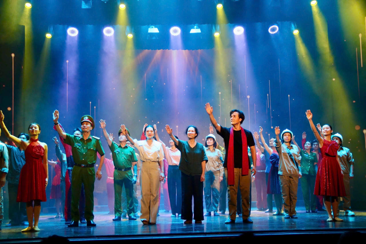 Thông qua vở diễn khẳng định vai trò của nghệ thuật trong công tác tuyên truyền, giáo dục,&nbsp; cảm hóa con người, hướng tới một Hải Phòng văn minh, hiện đại, không ma túy.