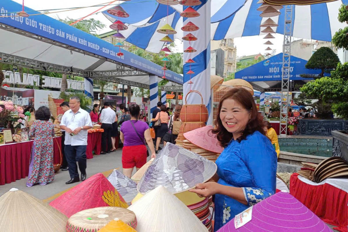 Mô hình kinh tế tập thể do phụ nữ làm chủ: 'Lối đi' giúp phụ nữ vươn lên, thoát nghèo