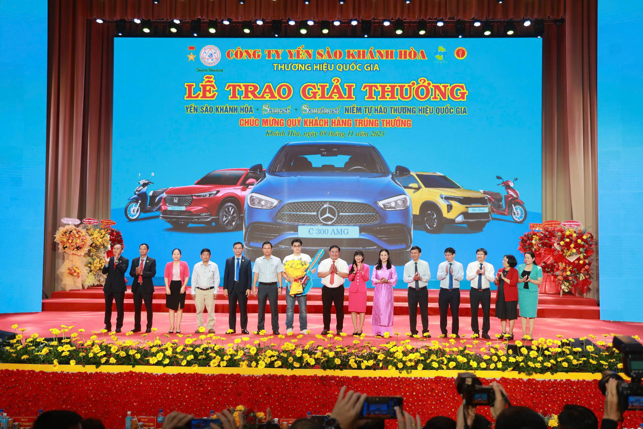 Lễ trao giải chương trình Tri ân khách hàng Sanest - Sanvinest 2025 của Công ty Yến sào Khánh Hòa, chúc mừng các khách hàng may mắn trúng thưởng