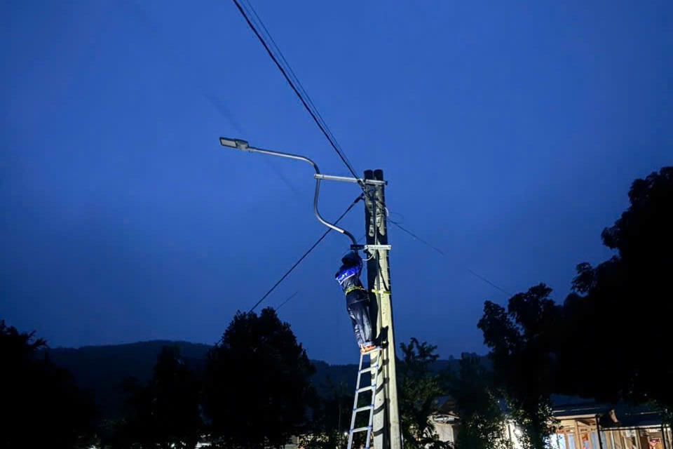 Chuyện của những người kết nối thông tin khi bão đi qua