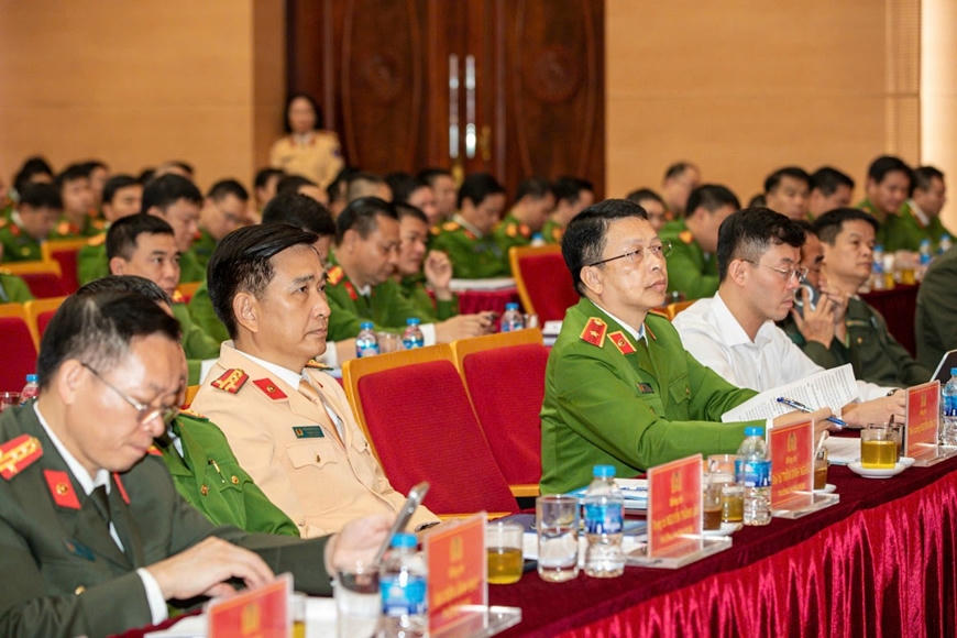 Các đại biểu tham dự hội nghị.