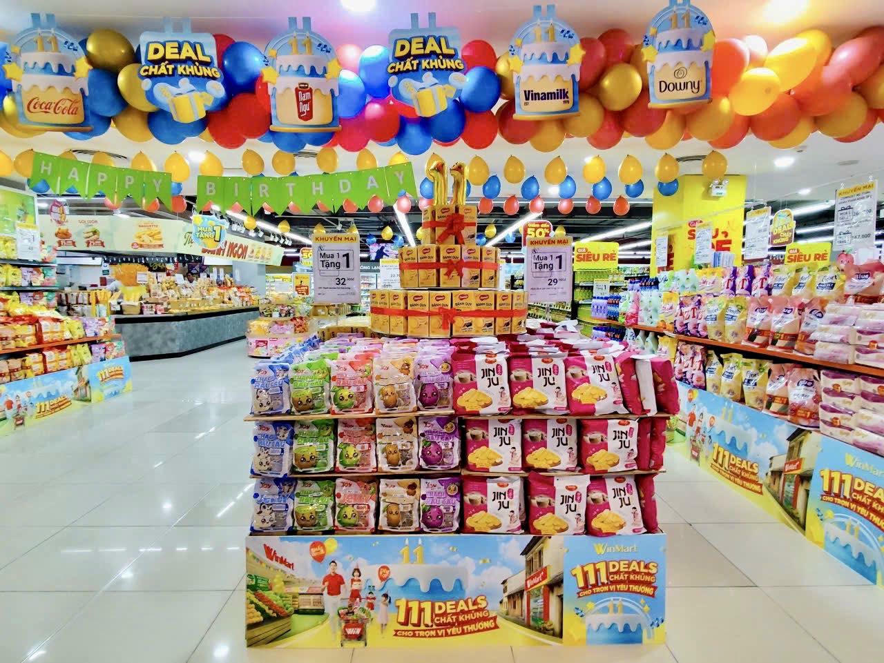 Nhiều sản phẩm mua 1 tặng 1 để tri ân khách hàng.