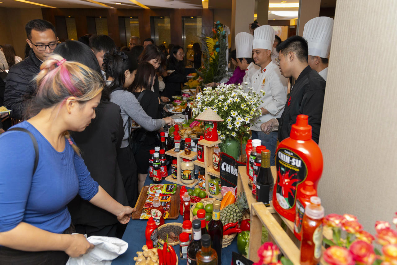 Hành trình khám phá vị giác năm châu tại Liên hoan Văn hóa Ẩm thực Quốc tế 2025