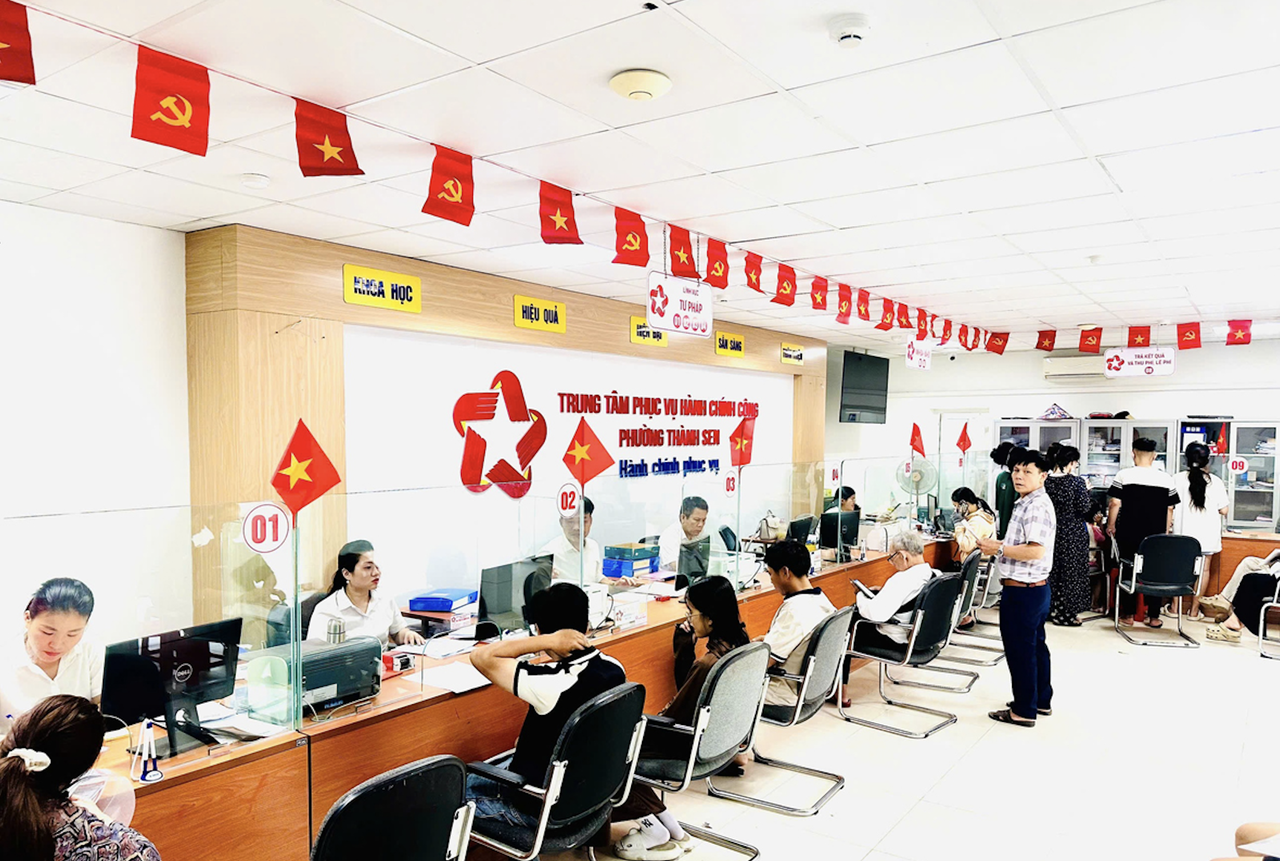 TTPVHCC phường Thành Sen hiện là đơn vị dẫn đầu tỉnh Hà Tĩnh về chỉ số phục vụ người dân.. 