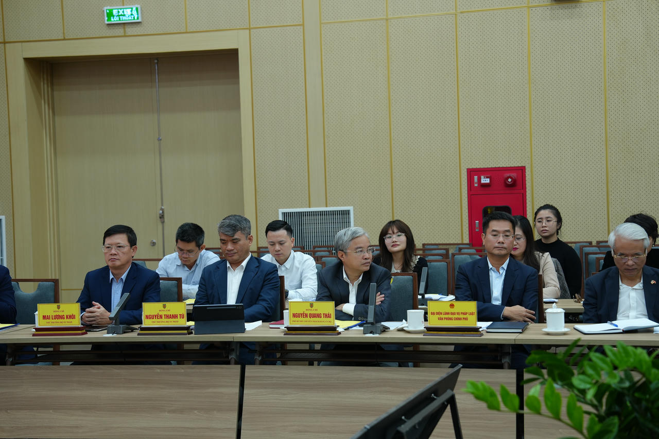 Phó Thủ tướng Chính phủ Hồ Quốc Dũng làm việc với Bộ Tư pháp