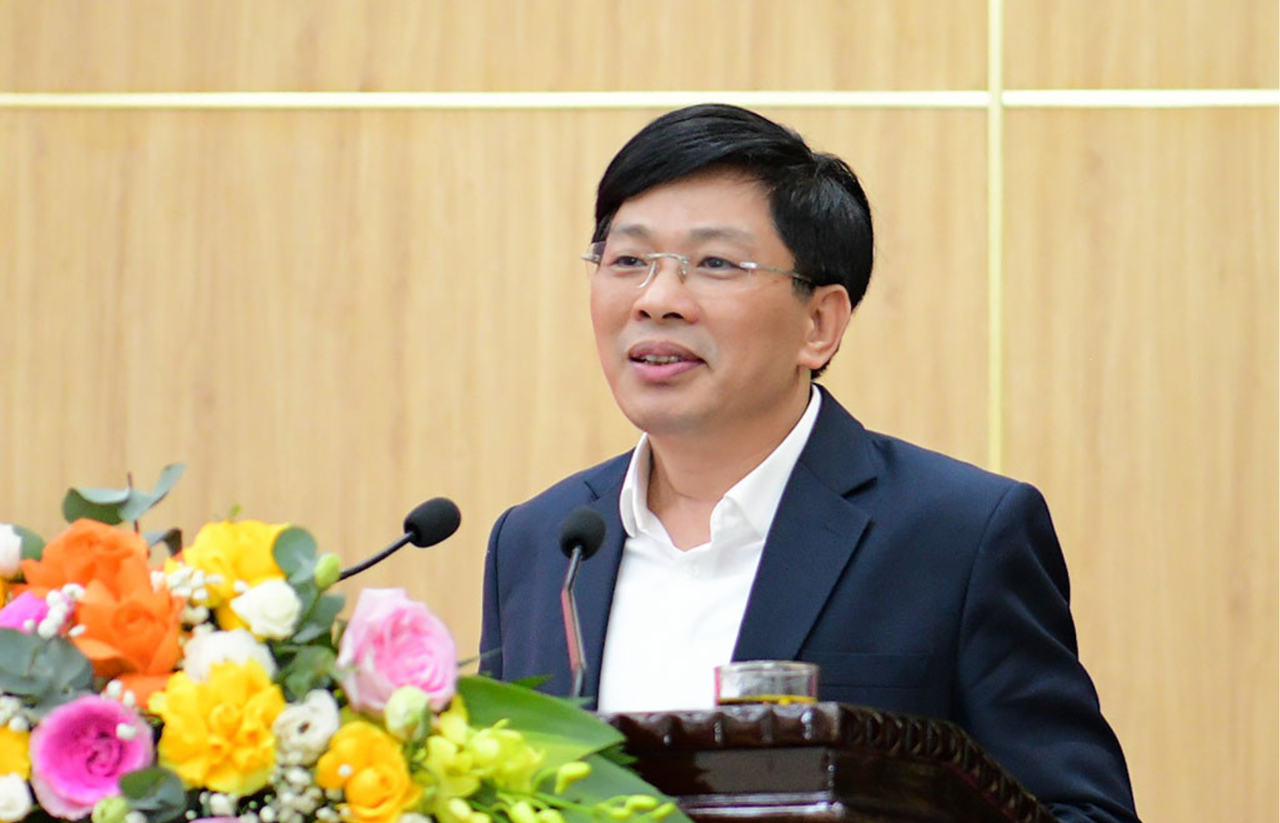 Ông Đặng Văn Dũng - Phó Trưởng Ban Nội chính Trung ương phát biểu tại hội nghị. (Ảnh: Trần Thoan)