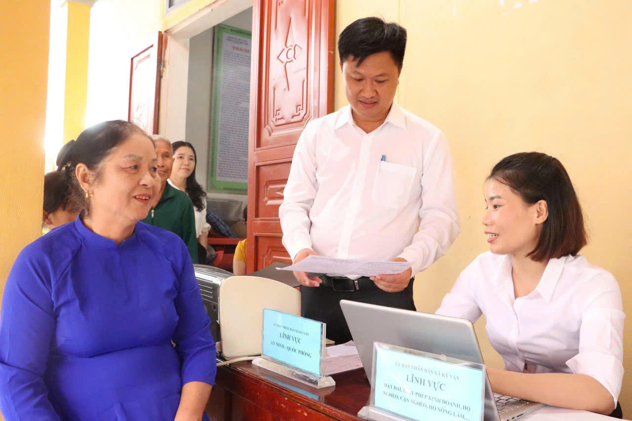 Hiệu quả “cuộc cách mạng” chuyển đổi số tại Hà Tĩnh - Bài 2: “Ngày không hẹn” lan tỏa tinh thần phục vụ hành chính