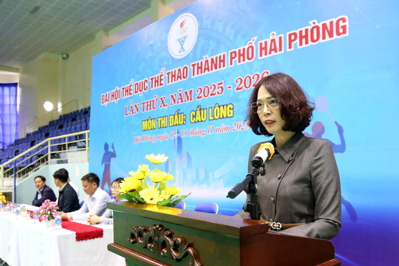 Phó Giám đốc Sở Văn hóa, Thể thao và Du lịch Phạm Thị Tô Trang phát biểu tại lễ khai mạc.