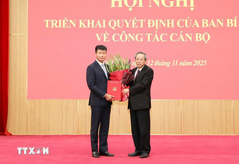 Ông Trần Huy Tuấn làm Phó Bí thư Tỉnh ủy Ninh Bình 