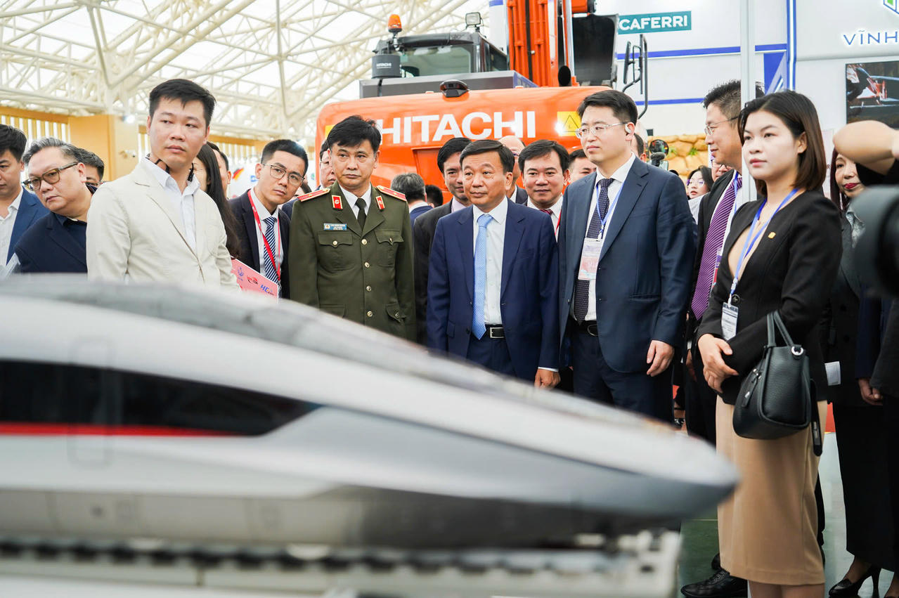 Khai mạc triển lãm Quốc tế về Công nghệ đường sắt – hạ tầng đầu tiên tại Việt Nam