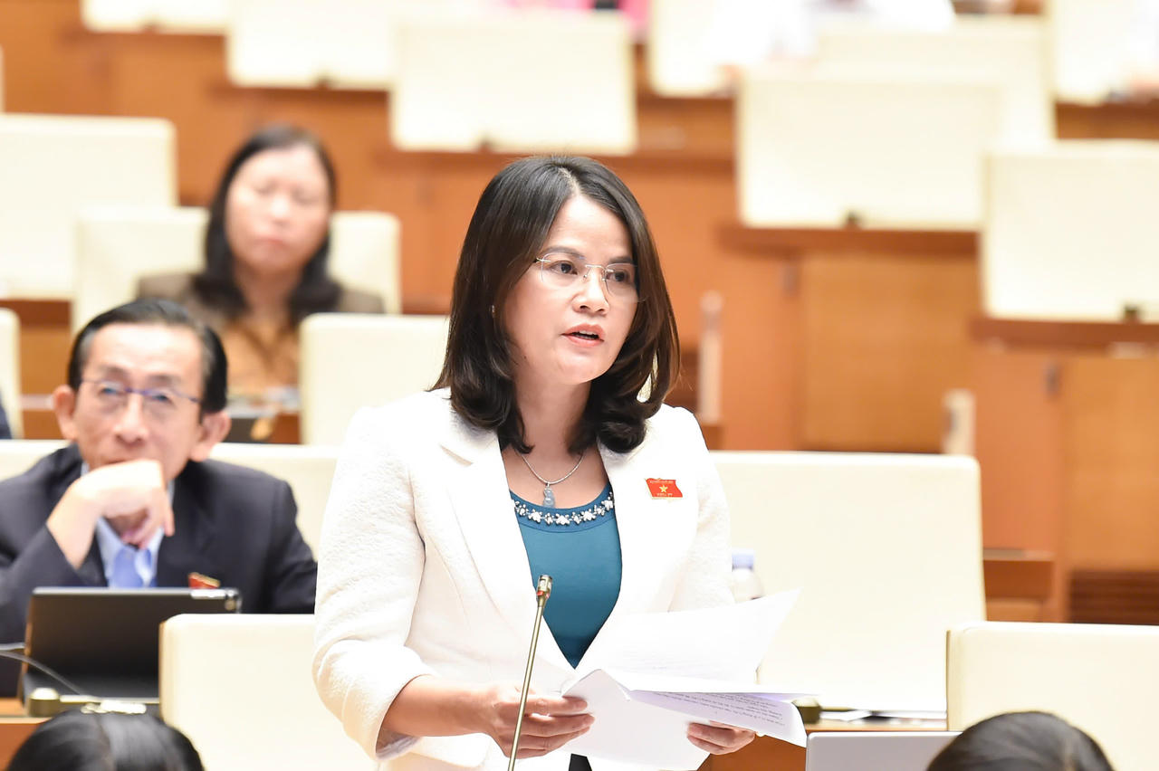 Đại biểu Nguyễn Hoàng Bảo Trân.