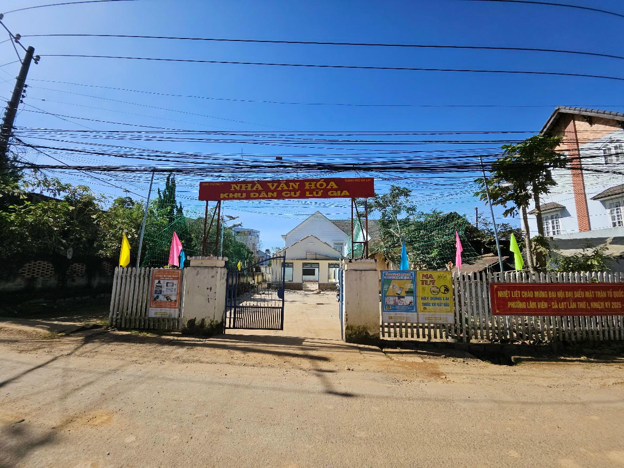 Nhà văn hoá khu dân cư Lữ Gia đã tháo dỡ xong, sẵn sàng giao mặt bằng.