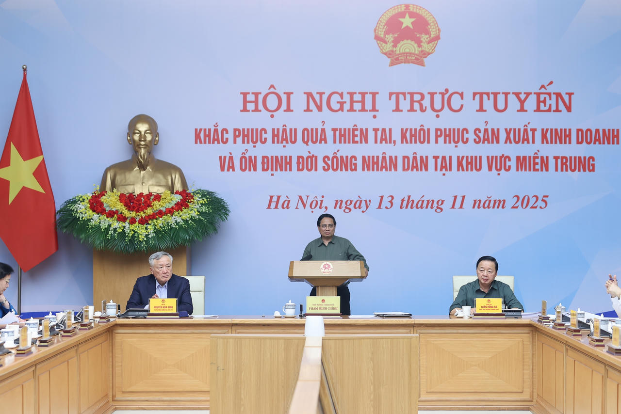 Phó Thủ tướng Thường trực Chính phủ Nguyễn Hòa Bình và Phó Thủ tướng Trần Hồng Hà cùng dự hội nghị. Ảnh: VGP