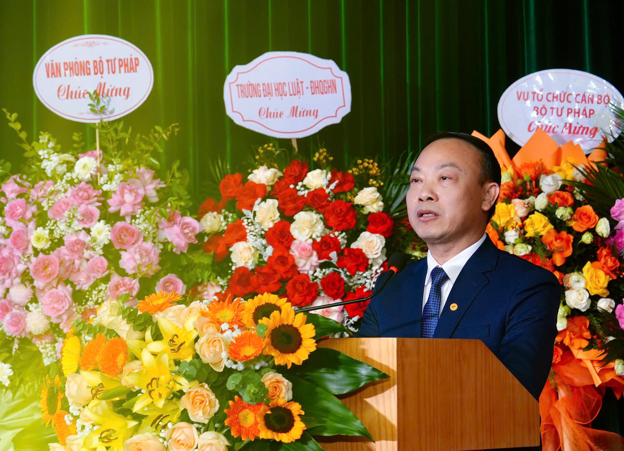 Giám đốc Học viện Tư pháp Nguyễn Xuân Thu phát biểu