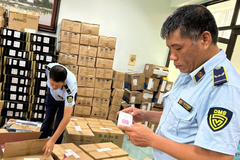 Lực lượng QLTT TP Hà Nội chủ động, vận dụng sáng tạo quy định pháp luật trên mặt trận chống buôn lậu, hàng giả, xâm phạm quyền sở hữu trí tuệ