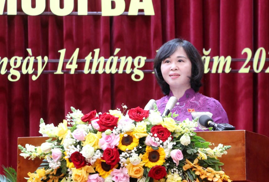 Bà Trịnh Thị Minh Thanh - Phó Bí thư Thường trực Tỉnh ủy, Chủ tịch HĐND tỉnh Quảng Ninh phát biểu tại Kỳ họp.