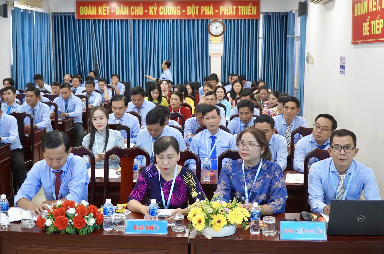 Đại biểu tham dự đại hội