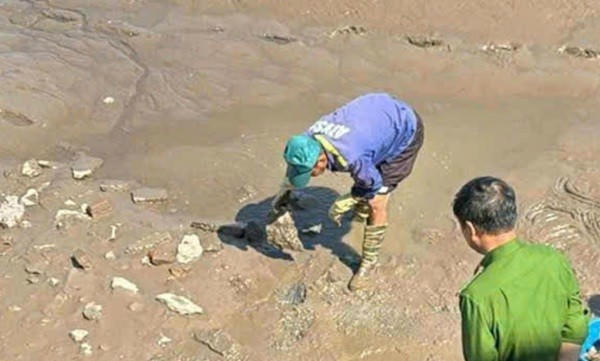 Truy tìm tung tích nạn nhân vụ bộ xương người dưới ao cá 