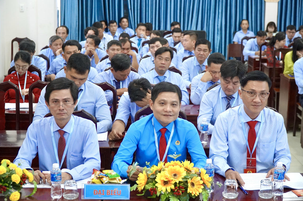 Đại biểu tham dự đại hội