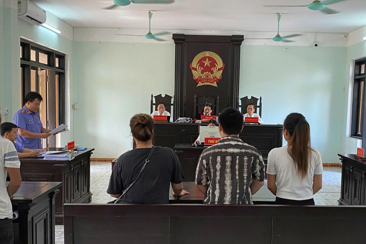 Khởi tố Phó Viện trưởng VKSND TP Huế cùng một phó Trưởng phòng vì nghi nhận hối lộ

