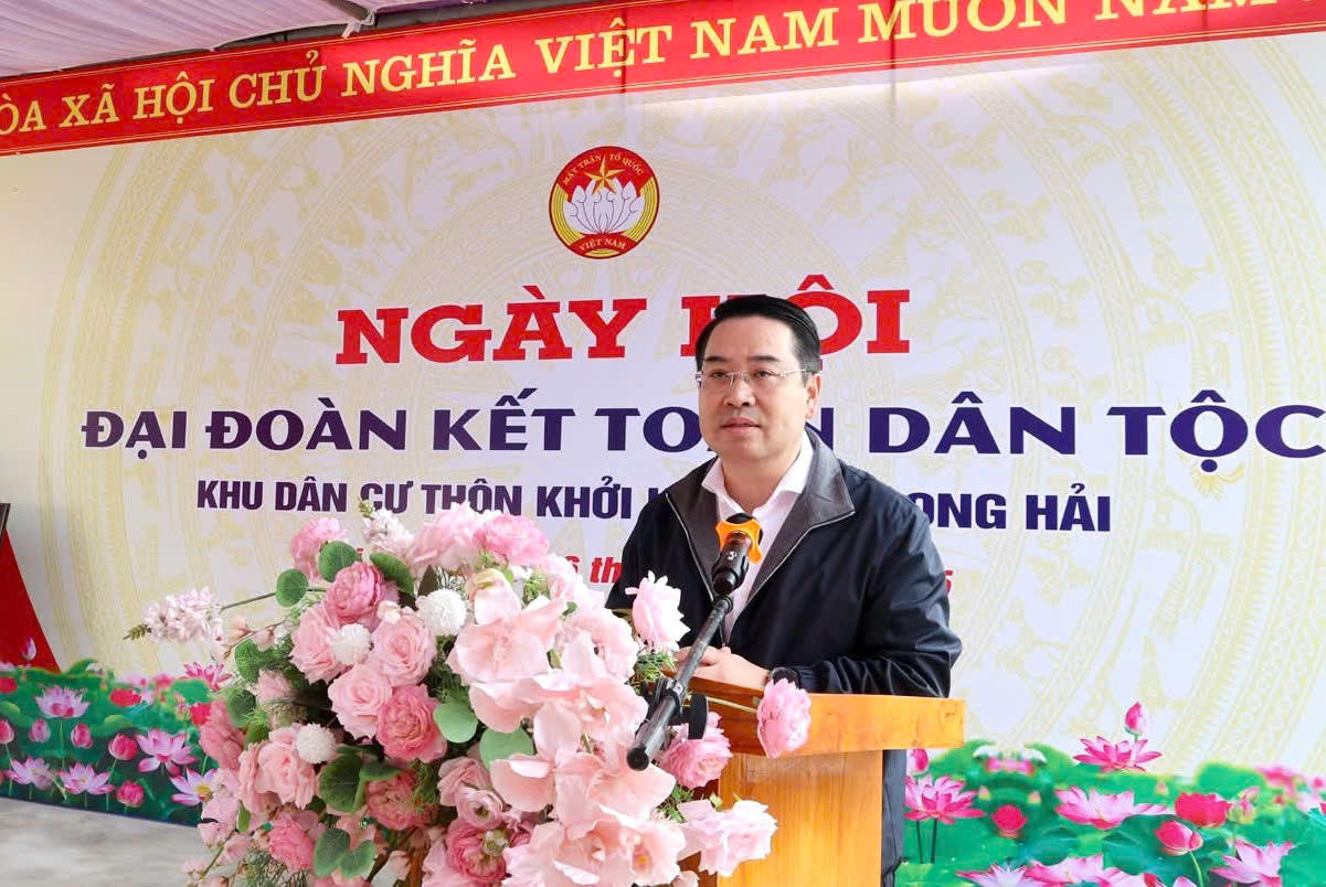 Chủ tịch UBND tỉnh Lào Cai Nguyễn Tuấn Anh phát biểu tại Ngày hội.