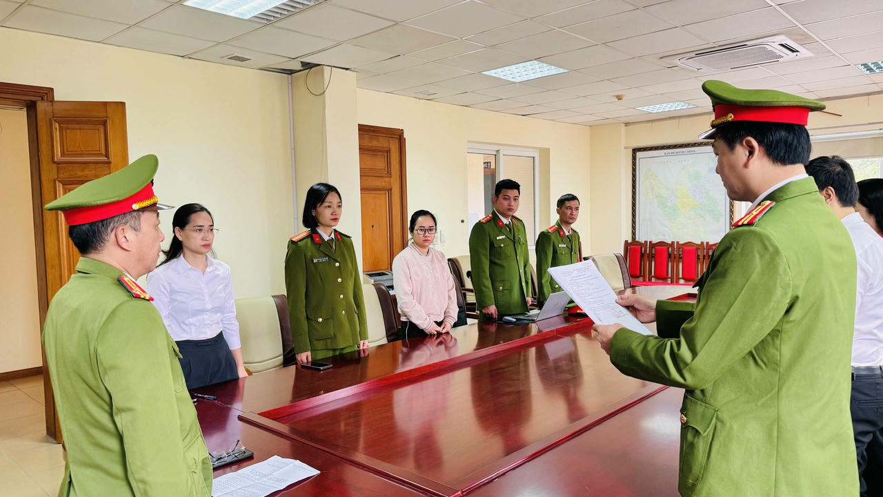 Lào Cai: Bắt 4 đối tượng liên quan vụ bờ kè bị gãy đổ sau Bão Yagi