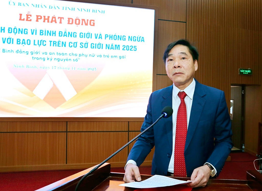 Ông Nguyễn Anh Chức - Phó Chủ tịch UBND tỉnh Ninh Bình phát biểu tại buổi lễ.