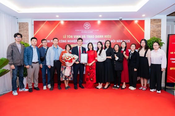 Máy tính Thánh Gióng 4 năm liên tiếp được vinh danh 'Sản phẩm Công nghiệp Chủ lực Thành phố Hà Nội'