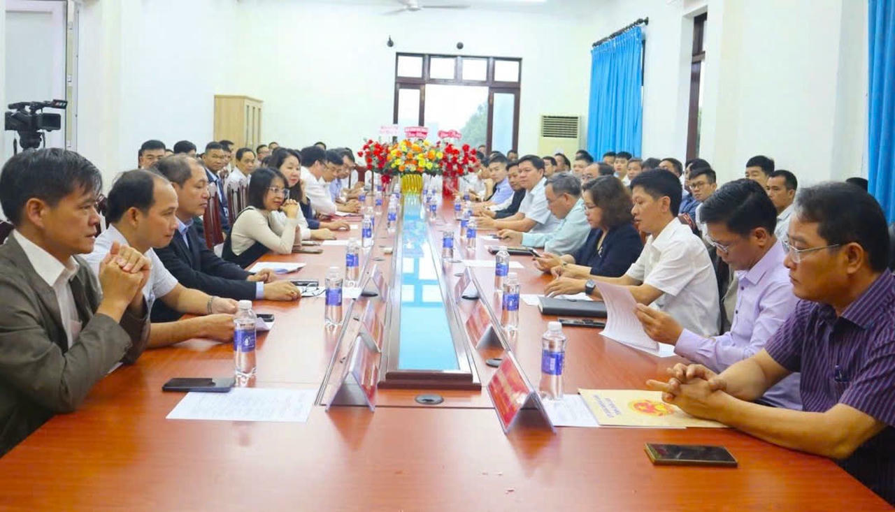 Các đại biểu dự hội nghị. Ảnh: HT