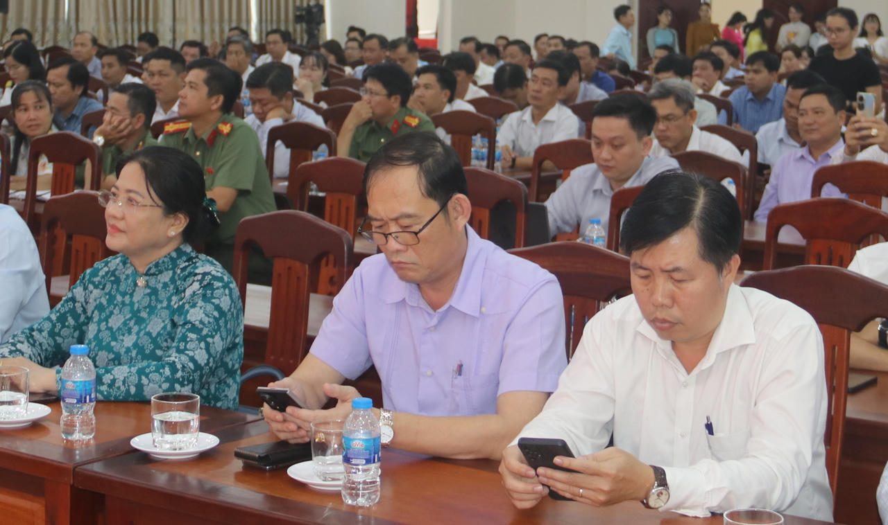 Cuộc thi thu hút sự tham gia của đông đảo các tầng lớp nhân dân.