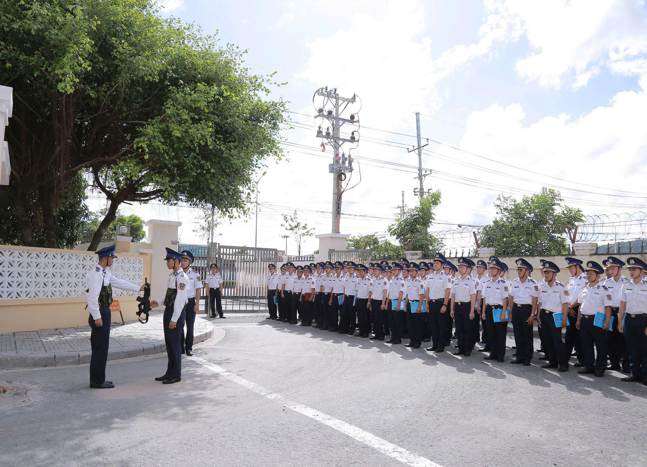 Bộ Tư lệnh Vùng Cảnh sát biển 4 tập huấn đóng quân canh phòng (tháng 5/2025)