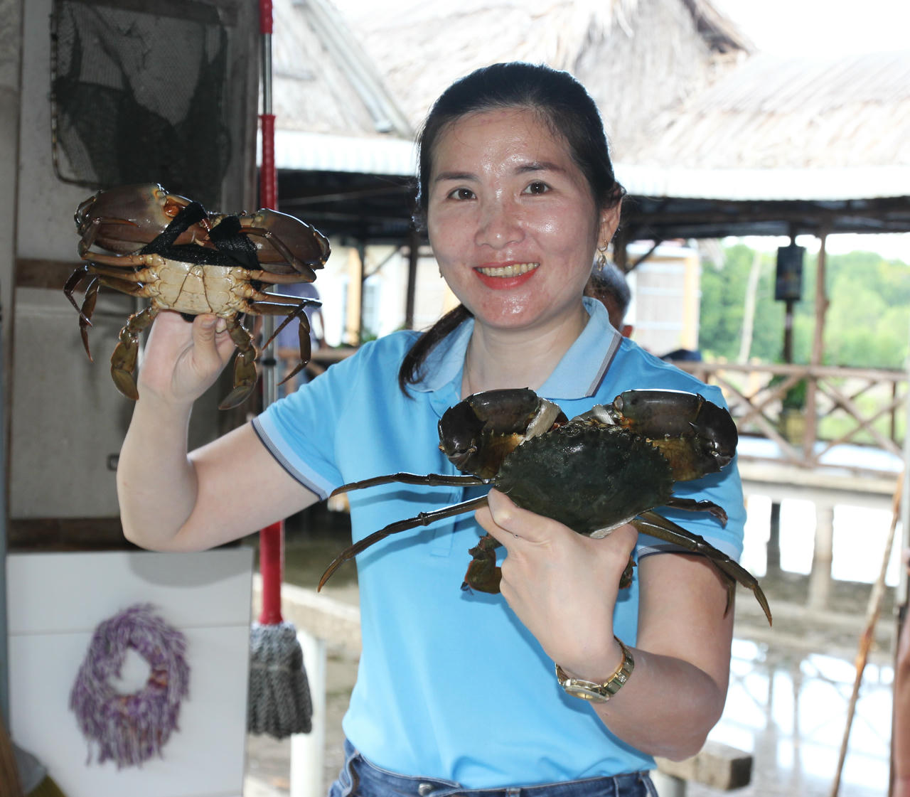 Đại diện tổ chức chứng nhận chất lượng sản phẩm của Trung Quốc bày tỏ sự quan tâm, khẳng định việc chứng nhận sản phẩm cua tại Cà Mau hoàn toàn khả thi và sẵn sàng hợp tác.