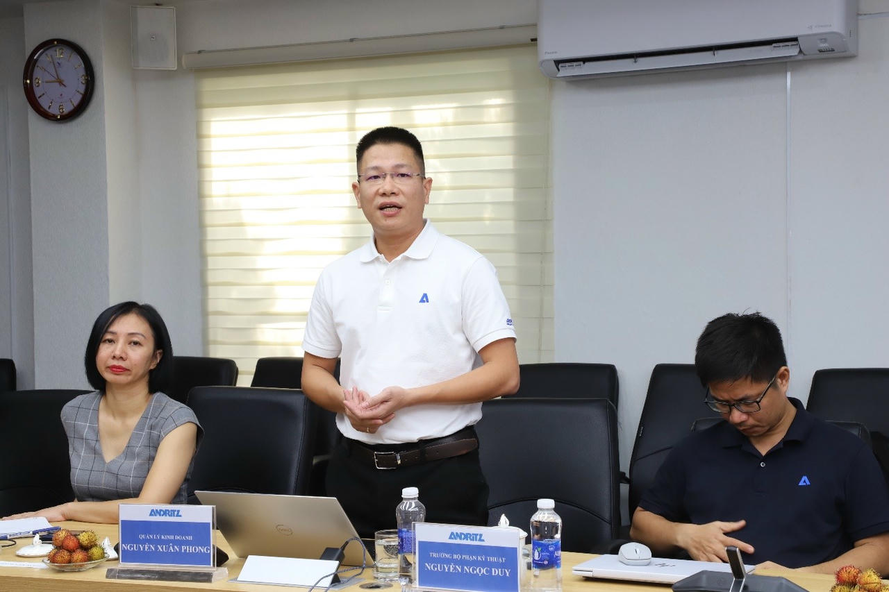 Ông Nguyễn Xuân Phong - Quản lý kinh doanh ANDRITZ Việt Nam trình bày tại Hội thảo.