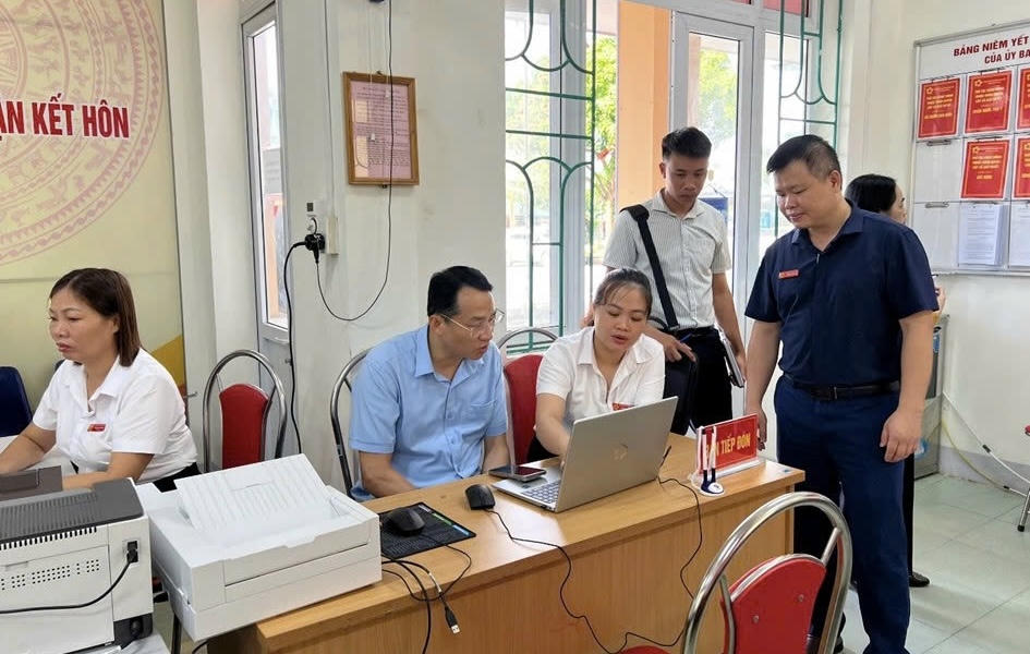 Cao Bằng đã hoàn thành việc chuyển đổi 100% dữ liệu hộ tịch đủ điều kiện lên hệ thống phần mềm hộ tịch dùng chung của Bộ Tư pháp. (Ảnh: Lê Hanh)