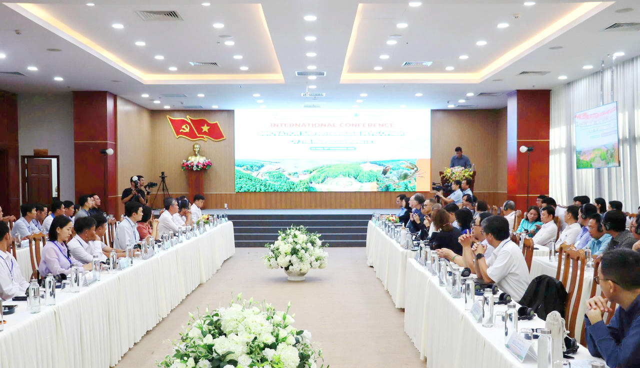 Quang cảnh Hội thảo quốc tế.