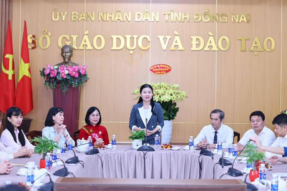 Lãnh đạo tỉnh nhấn mạnh mục tiêu đưa Đồng Nai đạt tiêu chí thành phố trực thuộc Trung ương vào năm 2030, coi nâng cao chất lượng giáo dục và nhân lực là nhiệm vụ trọng tâm.