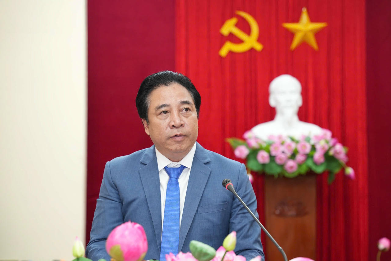 UBND TP Huế có Chủ tịch mới và một Phó Chủ tịch