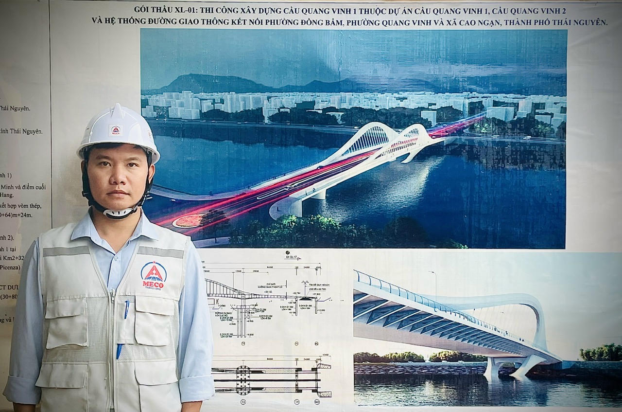 Ông Nguyễn Sư Sơn, Chỉ huy trưởng nhà thầu CTCP - Tổng công ty cơ khí xây dựng Thăng Long (đơn vị thi công gói XL-01). (Ảnh: Lê Hanh)