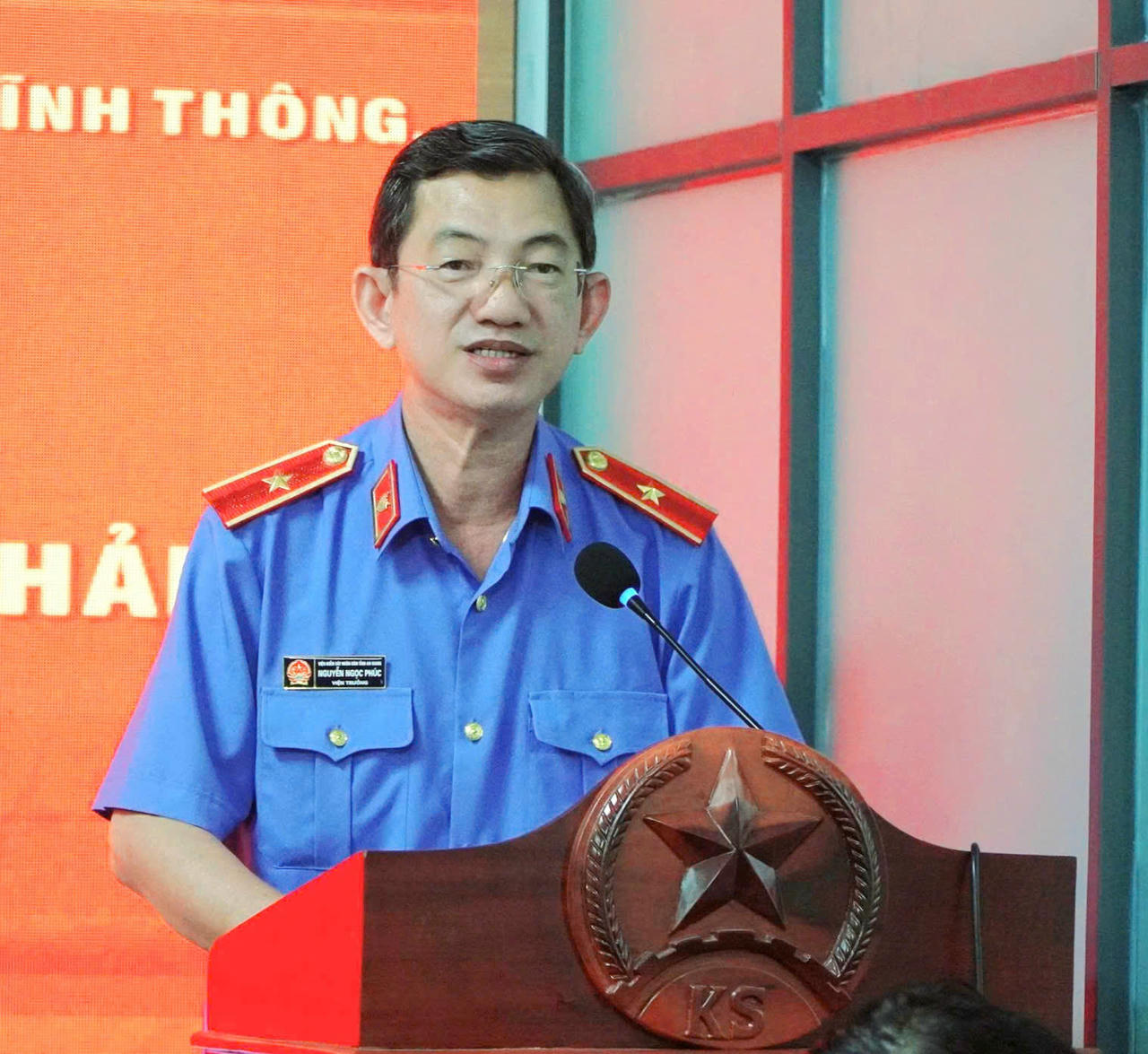 Viện trưởng VKSND tỉnh An Giang Nguyễn Ngọc Phúc phát biểu tại lễ ký kết.