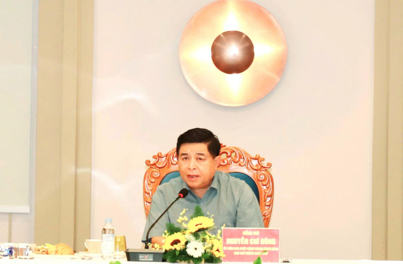 Phó Thủ tướng Chính phủ Nguyễn Chí Dũng phát biểu chỉ đạo.