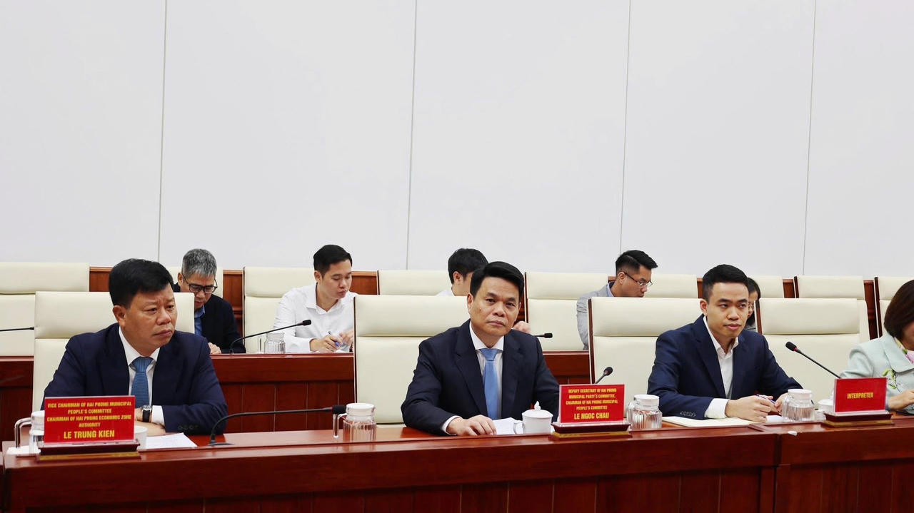 Lãnh đạo TP Hải Phòng làm việc với Công ty CTP Invest Ltd và Công ty Phát triển đô thị Kinh Bắc.