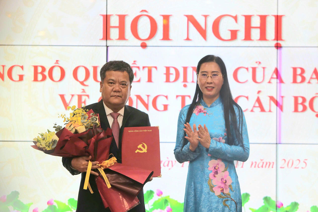 Công bố quyết định của Ban Bí thư về công tác cán bộ tại Khánh Hòa