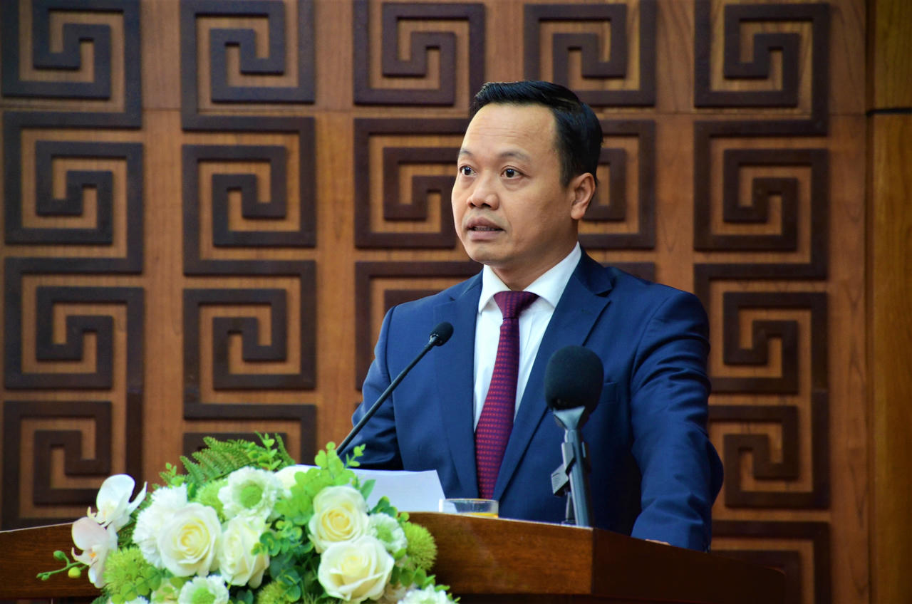 Bí thư Tỉnh ủy Điện Biên, Trần Tiến Dũng phát biểu chỉ đạo tại kỳ họp. (Ảnh: CTV)