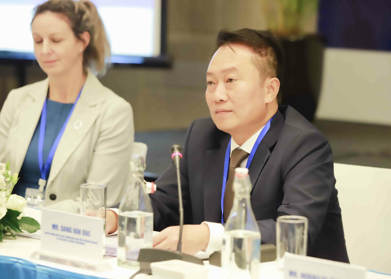 Phó Chi cục trưởng Chi cục Điều tra chống buôn lậu Đặng Văn Đức phát biểu tại Hội nghị. (Ảnh: N.Linh)