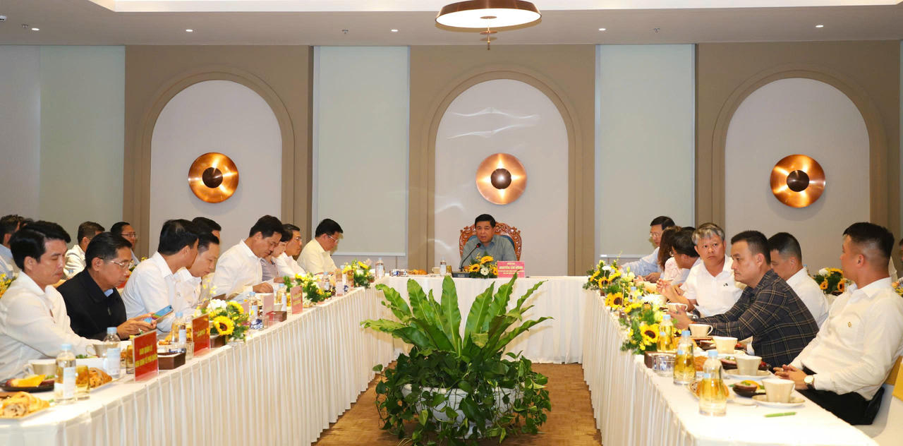 Phó Thủ tướng Nguyễn Chí Dũng kiểm tra tiến độ công trình phục vụ Hội nghị APEC 2027