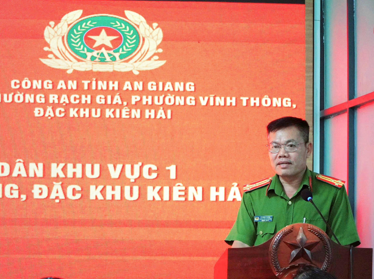 Ông Lê Minh Chánh, Trưởng Công an phường Rạch Giá phát biểu tại lễ ký kết.