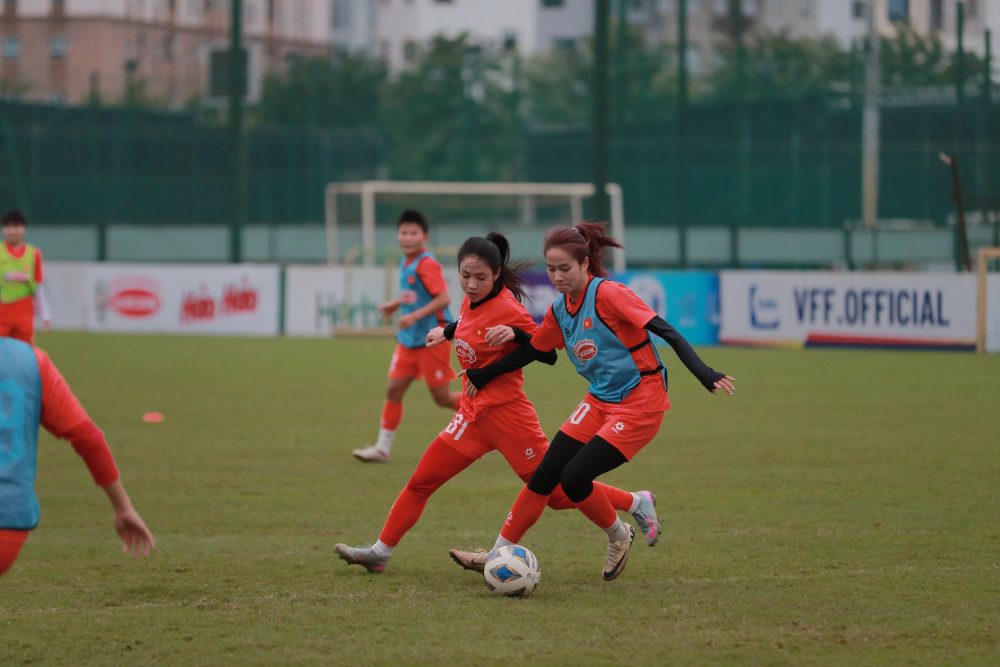 Đội tuyển nữ Việt Nam tập huấn tại Nhật Bản