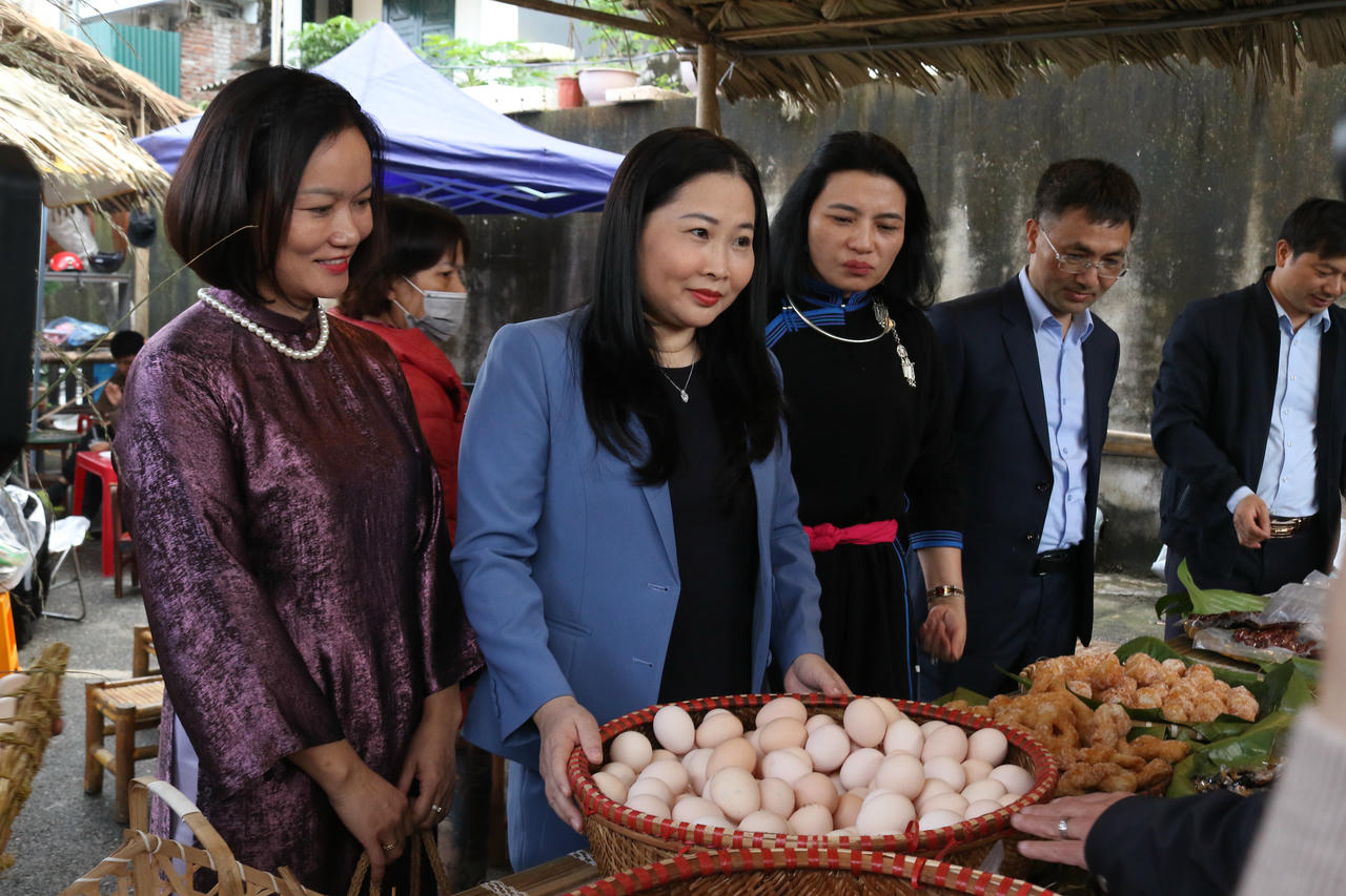 Khai mạc không gian “Chợ Cốc Lếu xưa”: Sống dậy ký ức một vùng chợ cổ Lào Cai
